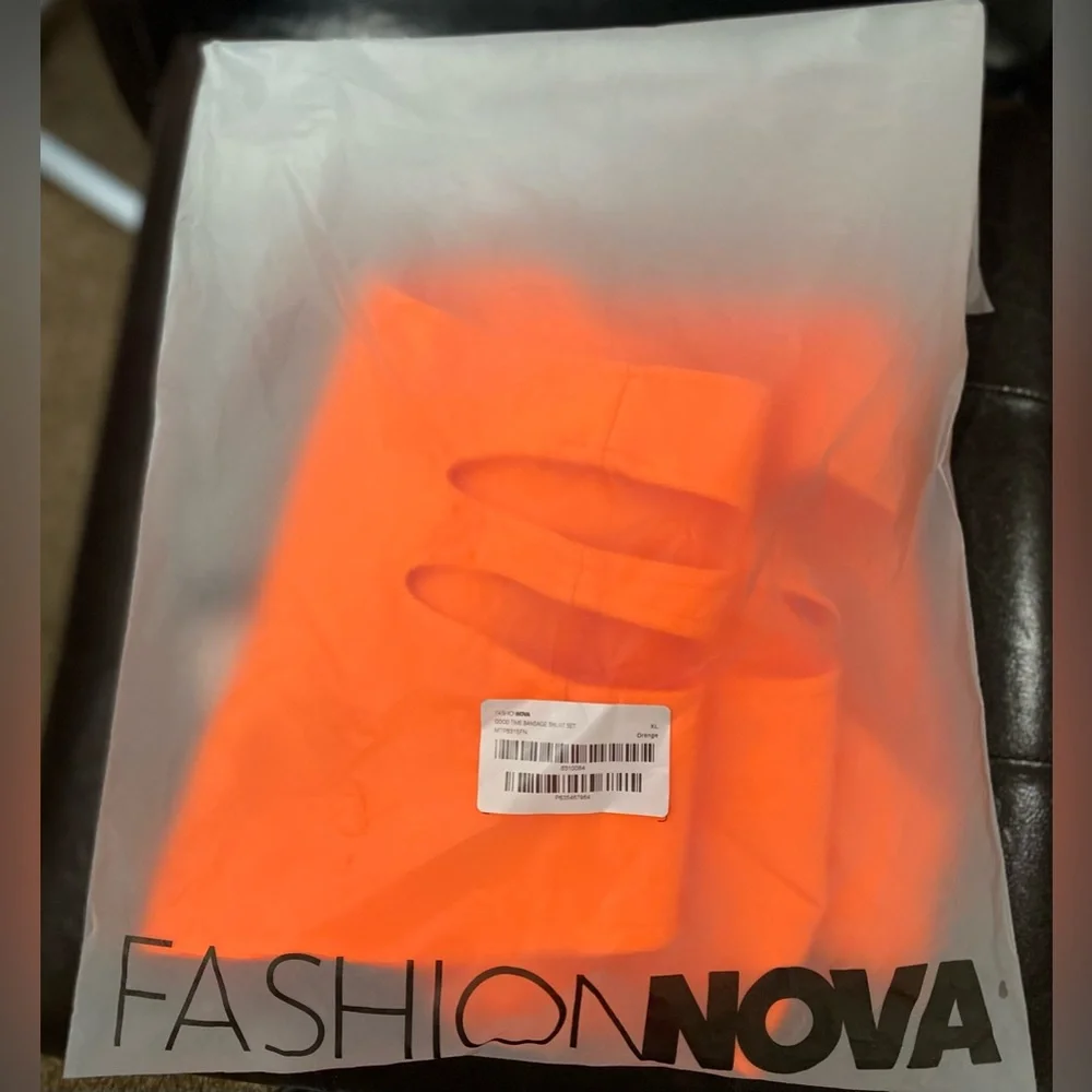 FASHION NOVA Good Time Bandage Short Set Orange XL - Picture 3 of 9